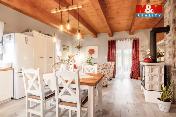 Prodej rodinného domu, Nový Bor - Janov, 106 m2