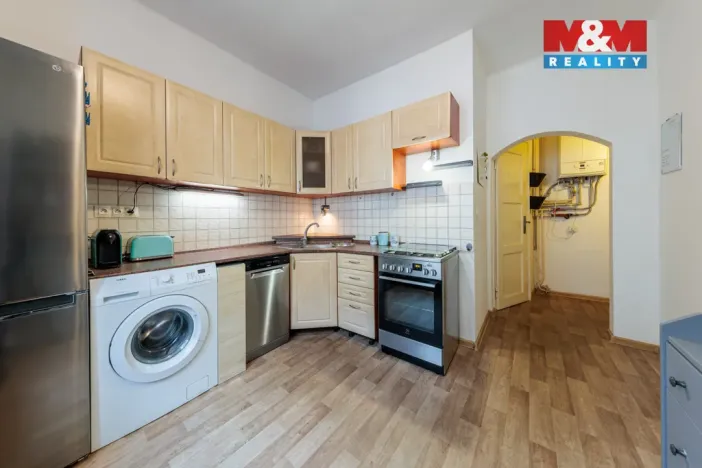 Prodej bytu 3+1, Karlovy Vary, Bulharská, 102 m2