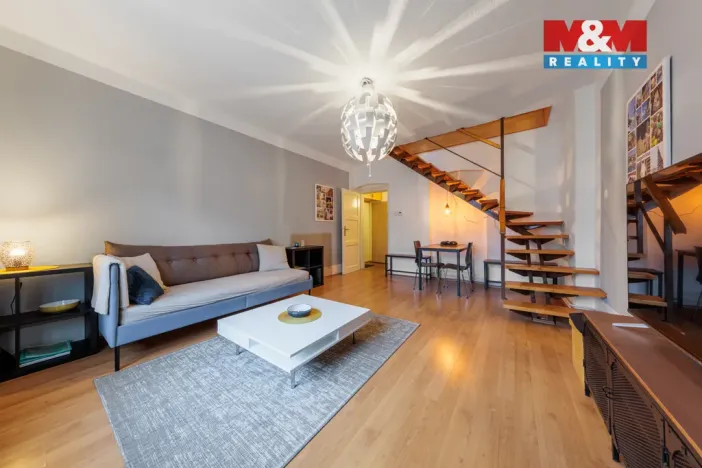 Prodej bytu 3+1, Karlovy Vary, Bulharská, 102 m2