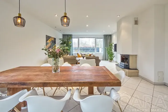 Pronájem rodinného domu, Dolní Břežany, V Úvozu, 380 m2