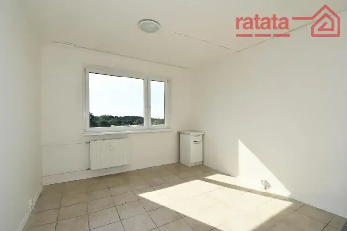 Pronájem bytu 1+1, Chomutov, Hutnická, 39 m2