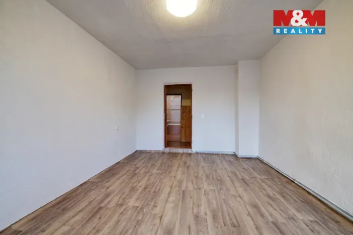 Prodej bytu 2+1, Planá - Svahy, 67 m2