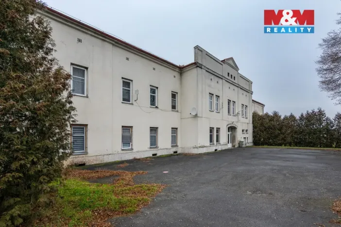 Pronájem obchodního prostoru, Plazy, 675 m2