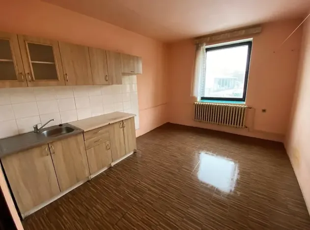 Prodej komerční nemovitosti, Dobšice, Vilová, 467 m2