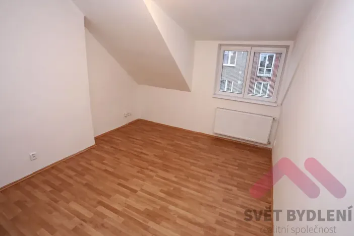 Pronájem bytu 2+1, Praha - Vršovice, Tolstého, 45 m2