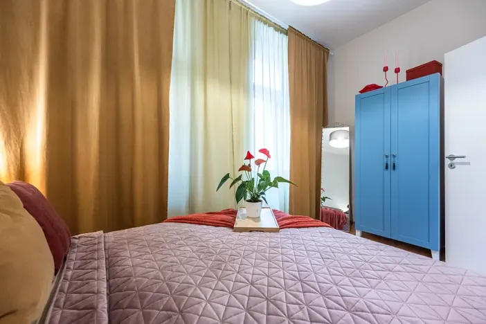 Pronájem bytu 2+kk, Praha, Tyršova, 56 m2