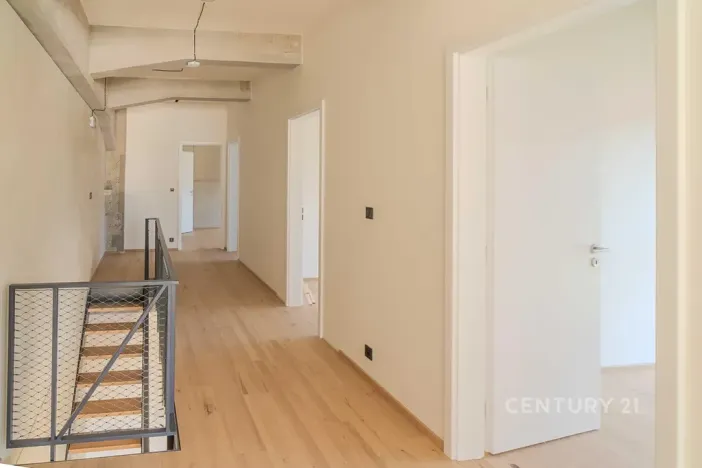 Prodej atypického bytu, Praha - Vysočany, Kolbenova, 144 m2