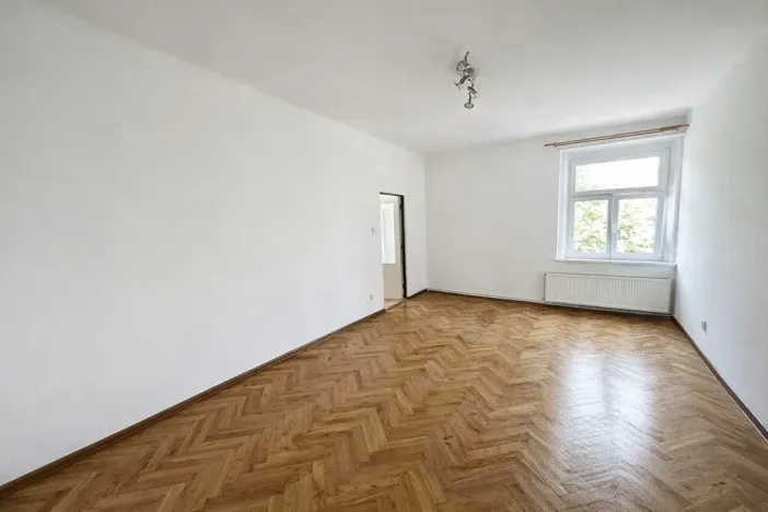 Pronájem bytu 1+1, Praha - Žižkov, U kněžské louky, 70 m2