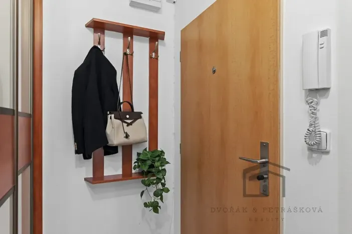 Prodej bytu 3+kk, Praha - Čakovice, Hakenova, 65 m2