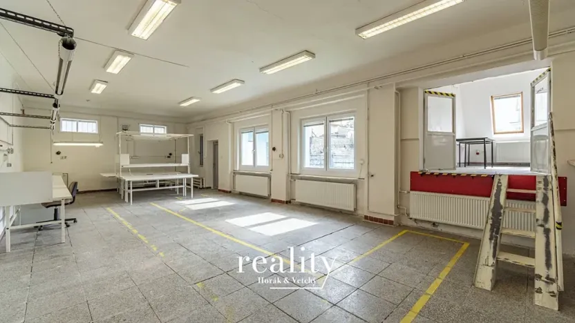 Pronájem výrobních prostor, Šebrov-Kateřina, 243 m2