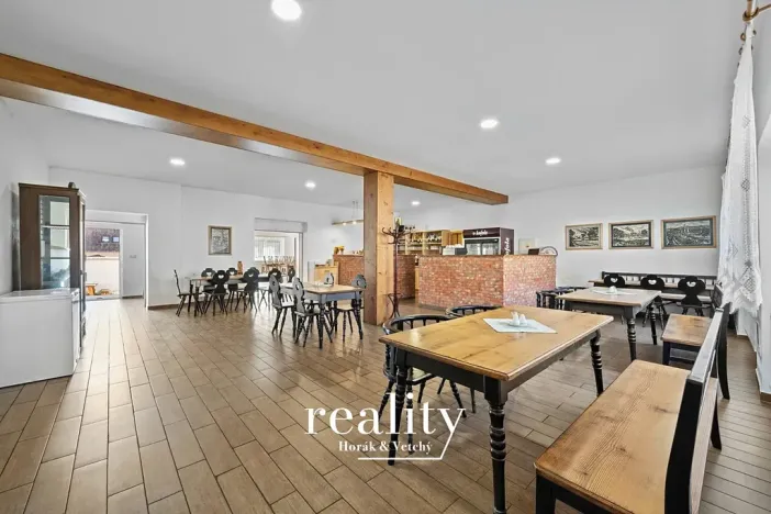 Prodej restaurace, Dobšice, Lahoferova, 797 m2