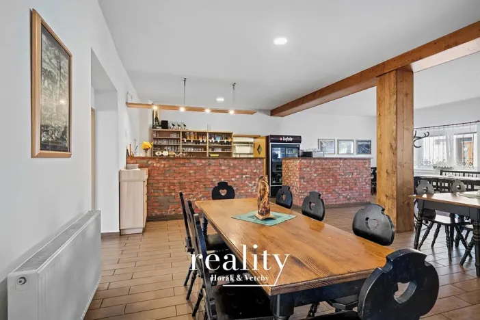 Prodej restaurace, Dobšice, Lahoferova, 797 m2