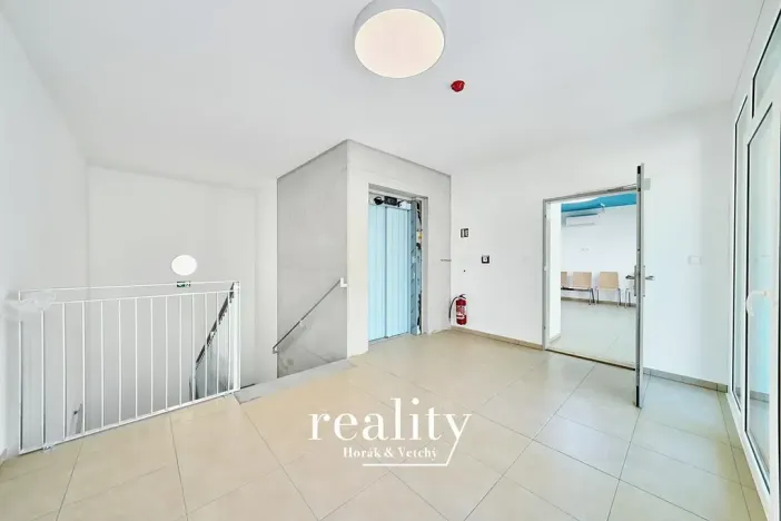 Pronájem kanceláře, Znojmo, Jarošova, 18 m2