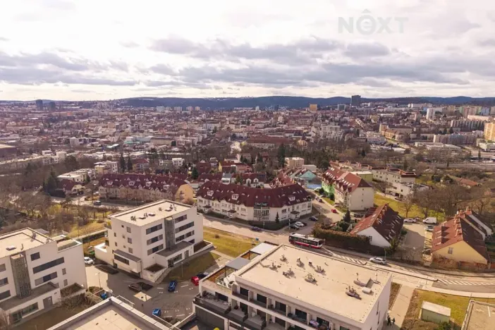 Prodej bytu 1+kk, Brno, Högrova, 37 m2