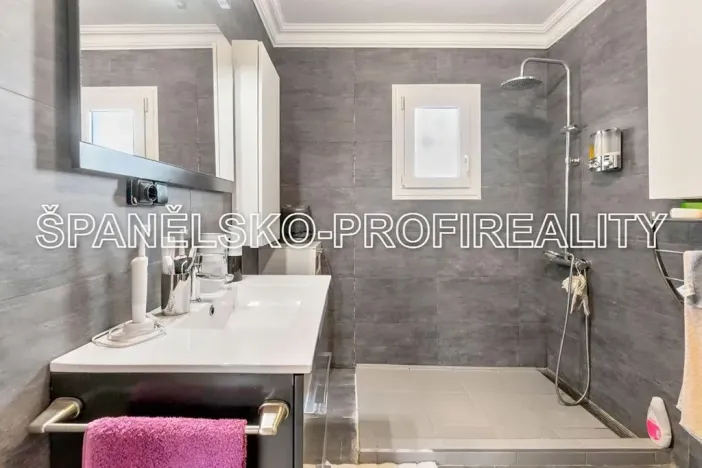 Prodej rodinného domu, Alicante, Španělsko, 111 m2