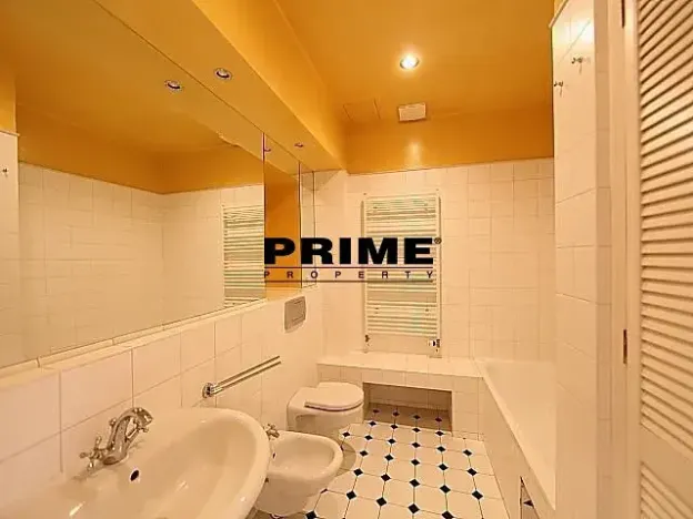 Pronájem bytu 4+1, Praha - Staré Město, Pařížská, 151 m2