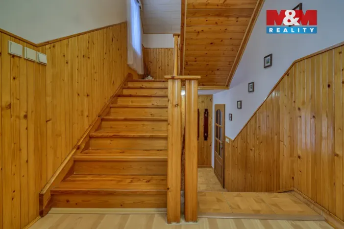 Prodej rodinného domu, Kožlí, 239 m2