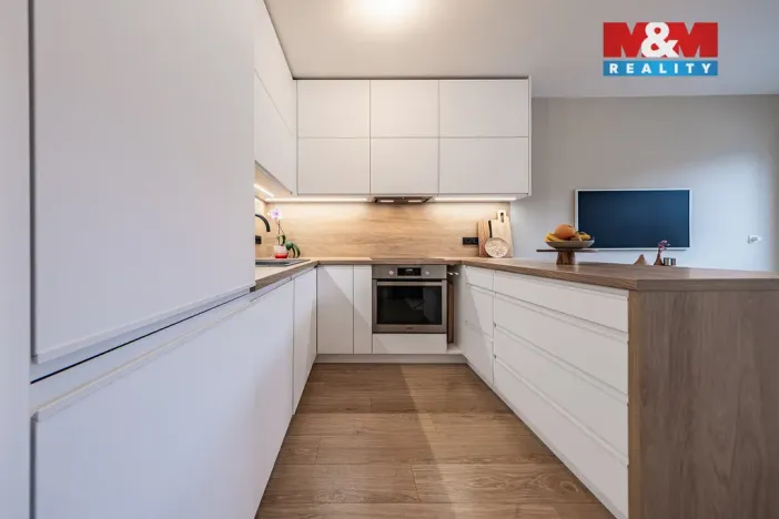 Prodej bytu 3+kk, Praha - Hrdlořezy, Mezilehlá, 70 m2