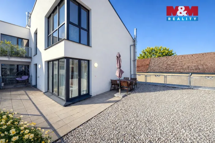 Prodej bytu 3+kk, Praha - Hrdlořezy, Mezilehlá, 70 m2