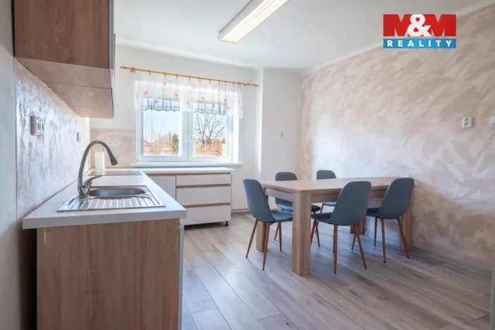 Prodej rodinného domu, Skály, 180 m2