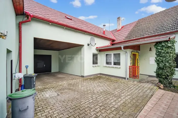 Prodej rodinného domu, Benešovice, 231 m2