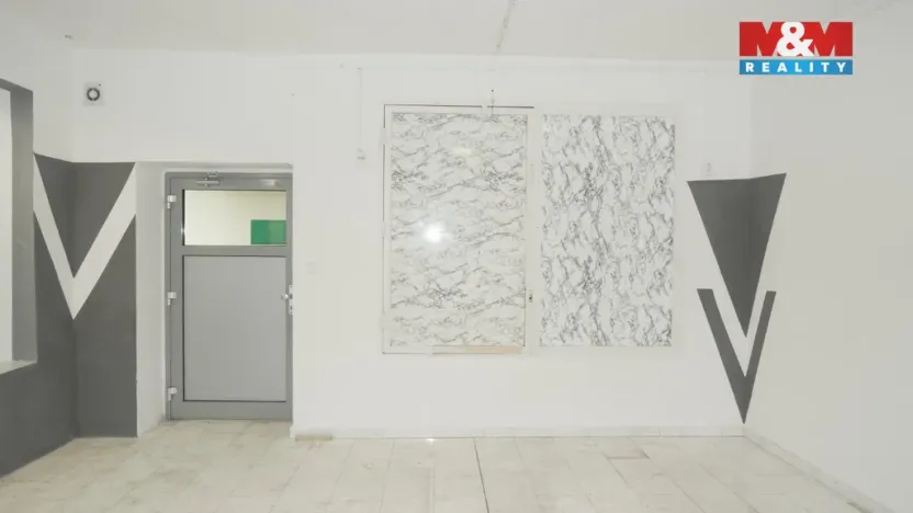 Pronájem obchodního prostoru, Teplice - Trnovany, Masarykova třída, 40 m2