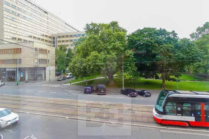 Pronájem bytu 1+1, Praha - Žižkov, Seifertova, 40 m2