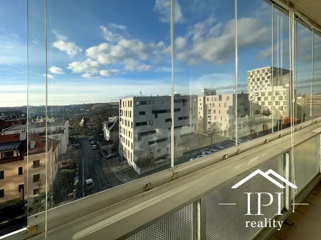 Prodej bytu 3+1, Praha - Podolí, Kaplická, 59 m2