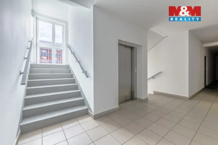 Pronájem bytu 2+kk, Mladá Boleslav - Mladá Boleslav III, U Kasáren, 56 m2