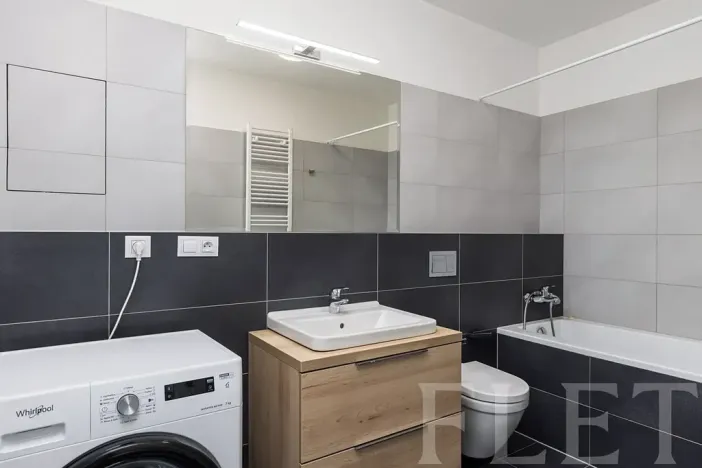 Pronájem bytu 3+kk, Praha - Hloubětín, Modrého, 91 m2