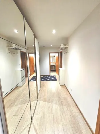 Pronájem bytu 2+kk, Jesenice, Nákupní, 65 m2