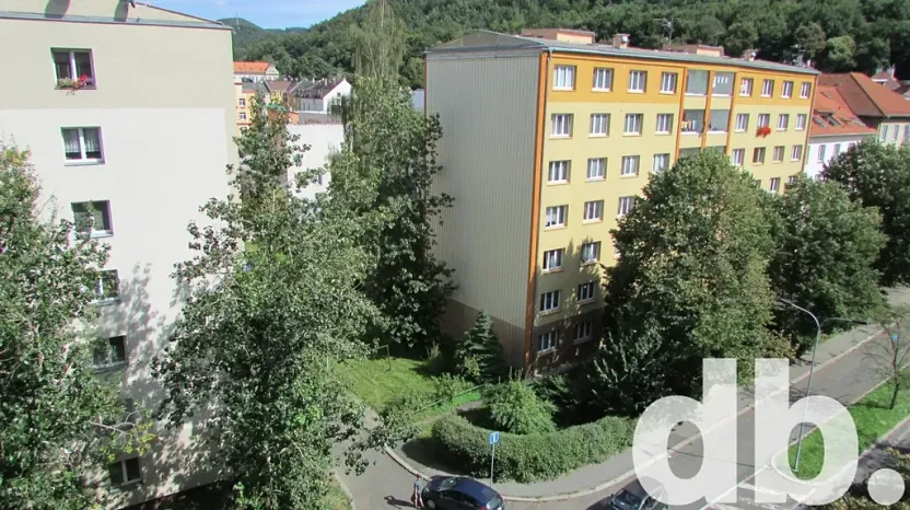 Pronájem bytu 2+1, Karlovy Vary, Krymská, 51 m2
