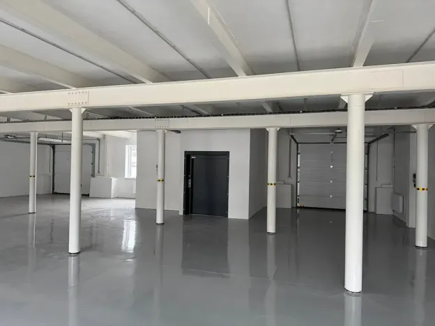 Pronájem skladu, Ostrov, 800 m2