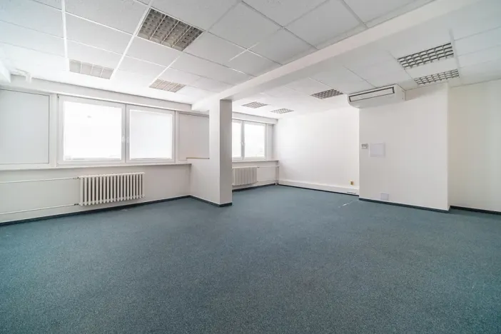 Pronájem kanceláře, Hradec Králové, Sušilova, 250 m2