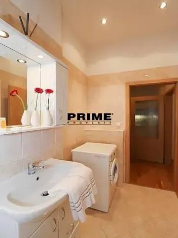 Pronájem bytu 2+kk, Praha - Vinohrady, Na Kozačce, 48 m2