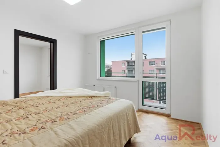 Prodej bytu 3+1, Karlovy Vary, Vítězná, 74 m2