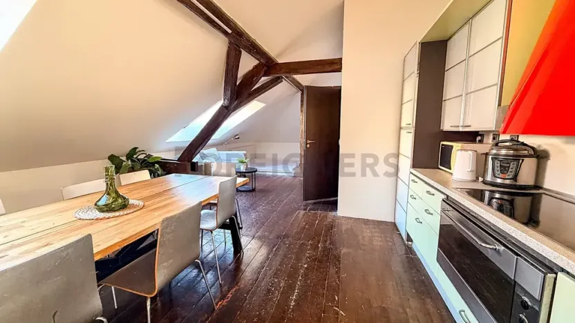 Pronájem půdního prostoru, Praha - Smíchov, Staropramenná, 100 m2