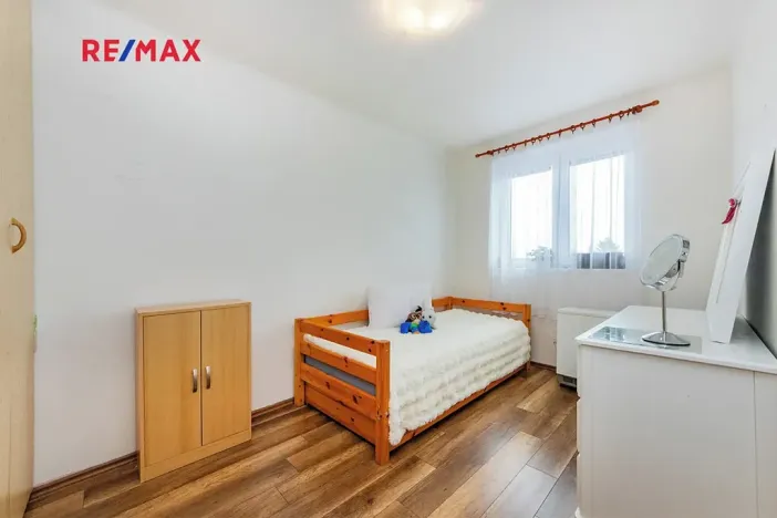 Prodej bytu 3+1, Kostelec nad Labem, Na Sídlišti, 58 m2