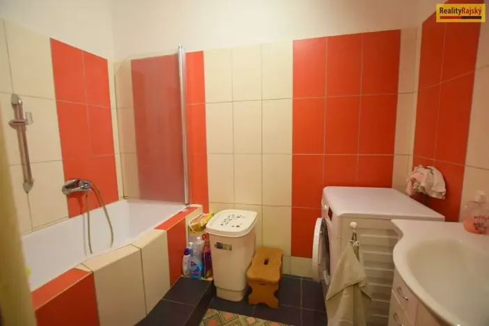 Prodej bytu 3+kk, Kozárovice, 77 m2