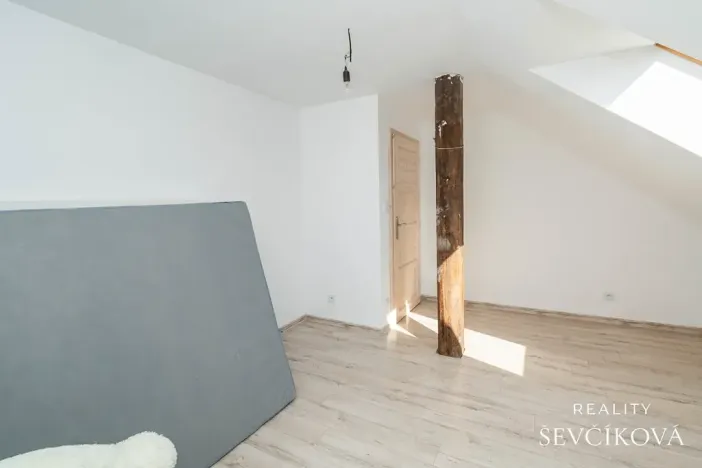 Prodej rodinného domu, Nechanice, 180 m2