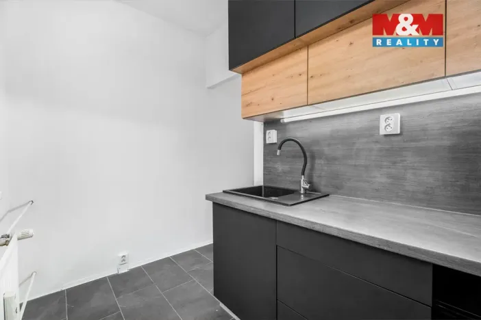 Prodej bytu 1+1, Liberec - Liberec VI-Rochlice, Pazderkova, 35 m2