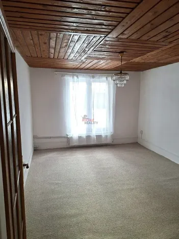 Pronájem bytu 2+1, Rožnov pod Radhoštěm, Pod Chlacholovem, 85 m2