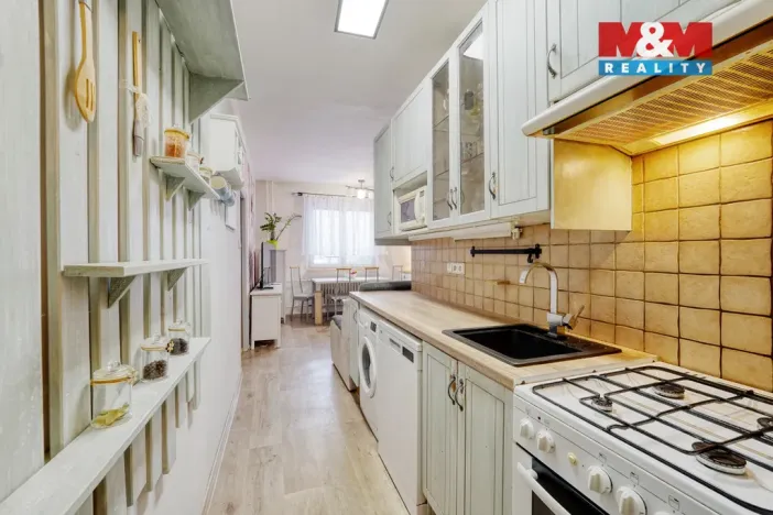 Prodej bytu 2+1, Karlovy Vary - Drahovice, Anglická, 55 m2