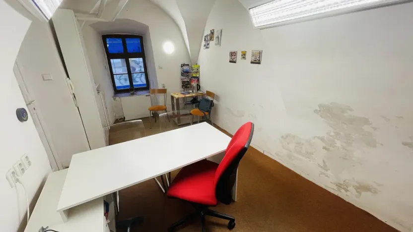 Pronájem kanceláře, Jihlava, Křížová, 15 m2