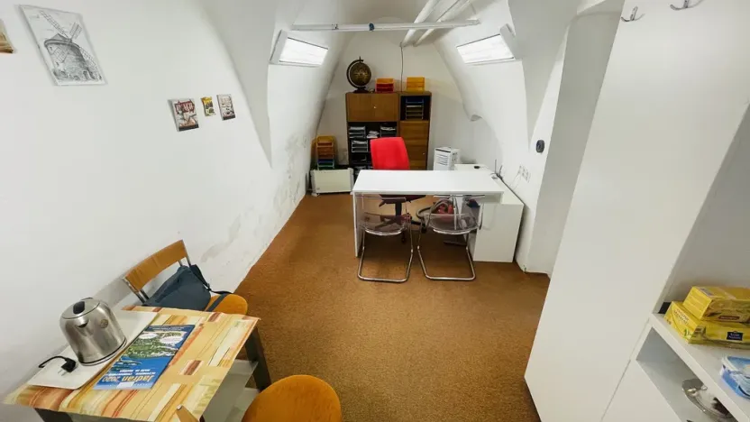 Pronájem kanceláře, Jihlava, Křížová, 15 m2