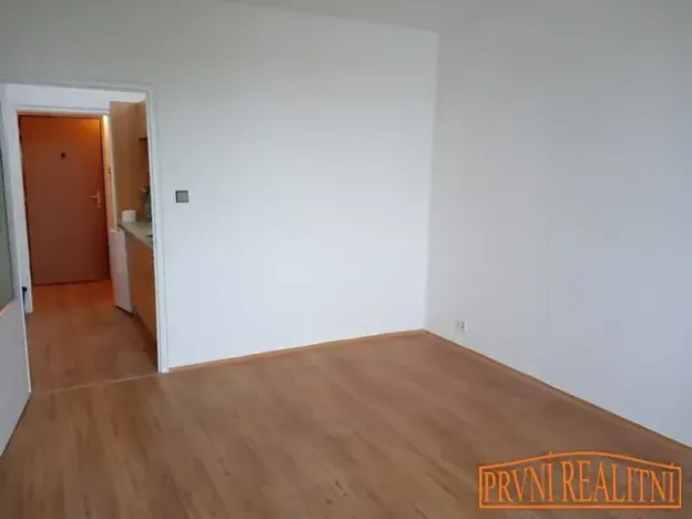 Pronájem bytu 1+1, Uherské Hradiště, Jindřicha Pruchy, 28 m2
