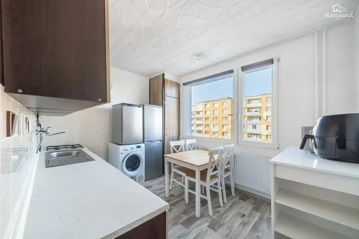 Prodej bytu 3+1, Plzeň, Nýřanská, 63 m2