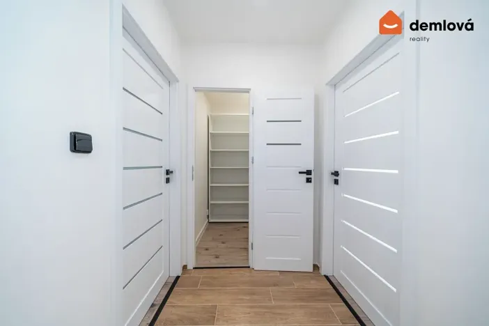 Pronájem bytu 2+1, Ostrava, Otakara Jeremiáše, 58 m2