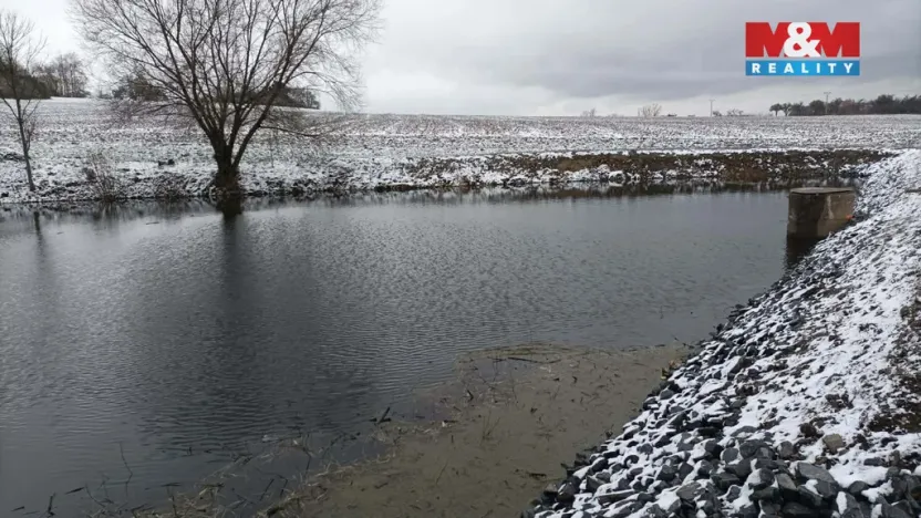 Prodej rybníku, Předhradí, 3750 m2