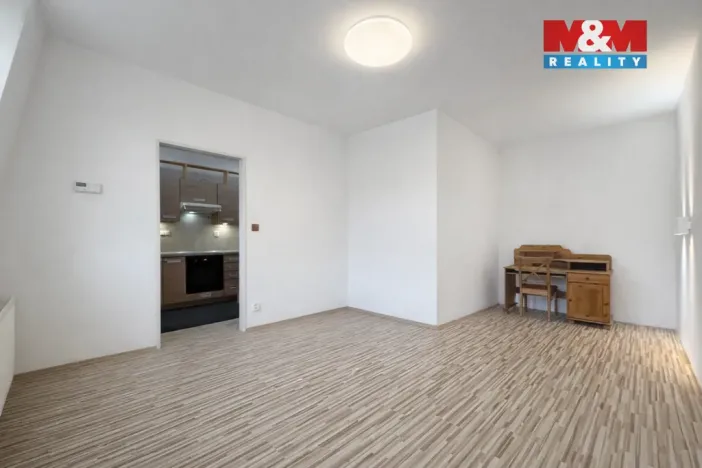 Pronájem bytu 1+1, Karlovy Vary - Rybáře, Nákladní, 33 m2